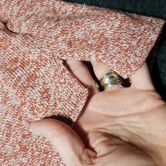 Old Navy ladies sweater - Picture 3 of 7